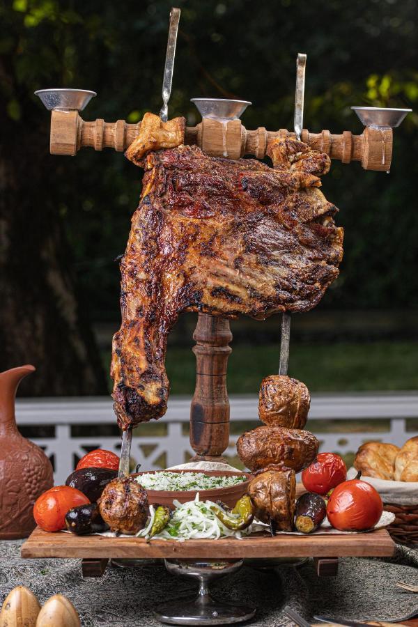 Sultan Makan Cuxuryurd Bagian luar foto